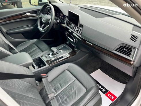 Audi Q5 2018 белый - фото 15