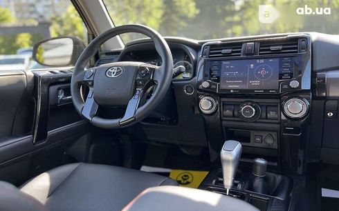 Toyota 4Runner 2020 - фото 28