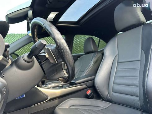 Lexus IS 2019 - фото 10