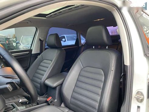 Volkswagen Passat 2018 - фото 20