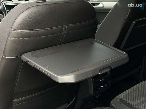 Volkswagen Touran 2020 - фото 29