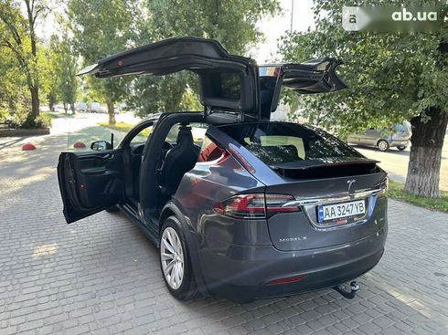 Tesla Model X 2018 - фото 15