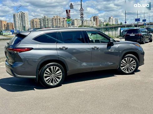Toyota Highlander 2021 - фото 7