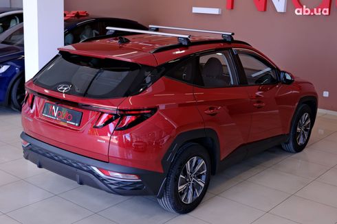 Hyundai Tucson 2024 красный - фото 5