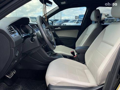 Volkswagen Tiguan 2020 черный - фото 14