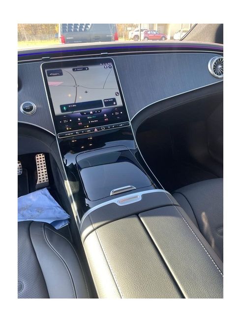 Mercedes-Benz EQE-Класс 2022 - фото 10