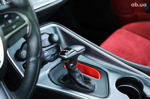 Dodge Challenger 2019 - фото 20