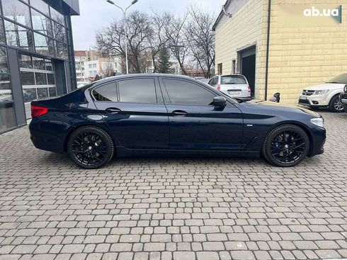 BMW 5 серия 2018 - фото 7