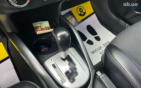 Mitsubishi Outlander 2013 - фото 12