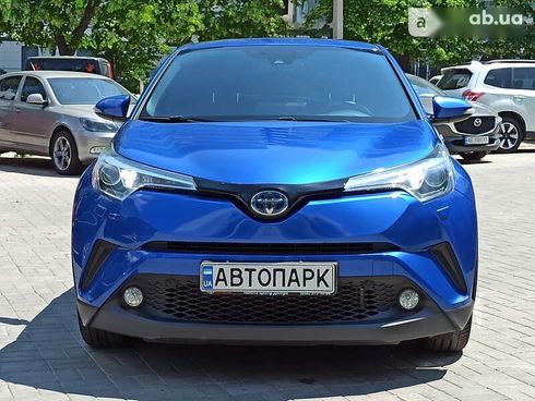 Toyota C-HR 2019 - фото 5