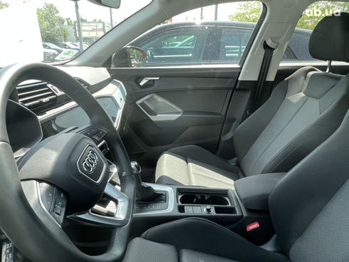 Audi Q3 2023 - фото 21