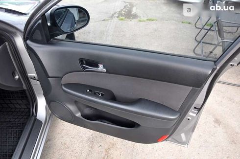 Hyundai Elantra 2012 - фото 22