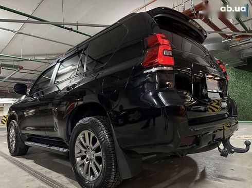 Toyota Land Cruiser Prado 2020 - фото 8