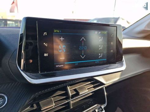 Peugeot 208 2021 - фото 30