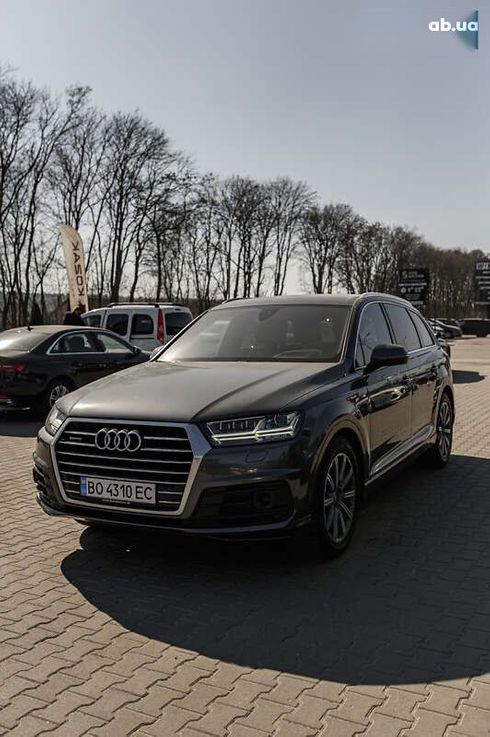 Audi Q7 2018 - фото 2