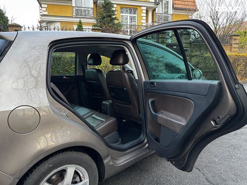 Volkswagen Golf Plus 2011 коричневый - фото 26