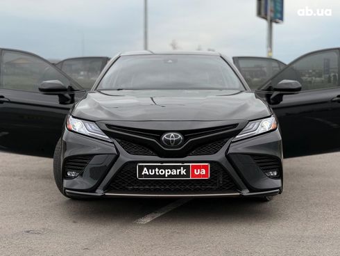 Toyota Camry 2020 черный - фото 32