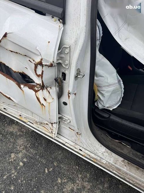 Hyundai Kona Electric 2024 - фото 17