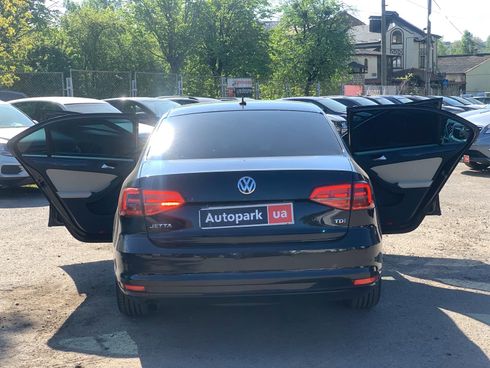 Volkswagen Jetta 2016 черный - фото 15