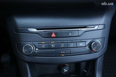 Peugeot 308 2015 - фото 19