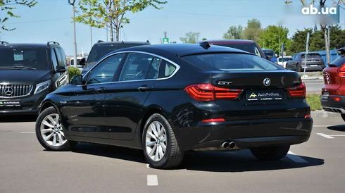 BMW 5 серия 2017 - фото 9