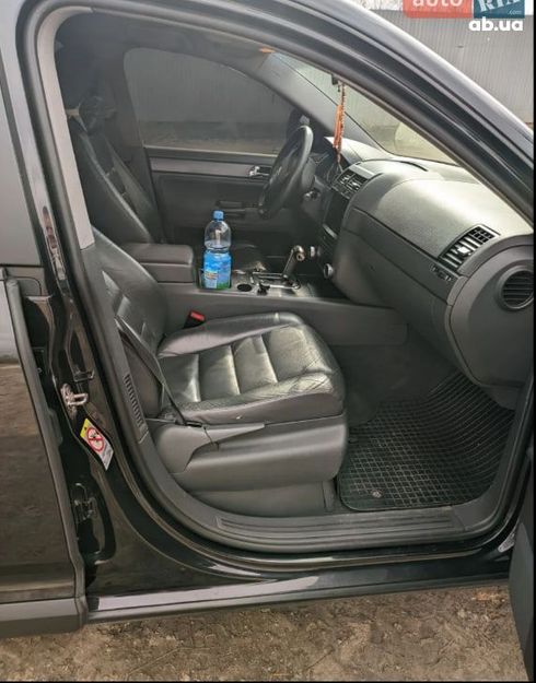Volkswagen Touareg 2008 черный - фото 8