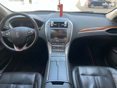 Lincoln MKZ 2013 фиолетовый - фото 20