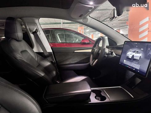 Tesla Model Y 2024 - фото 16