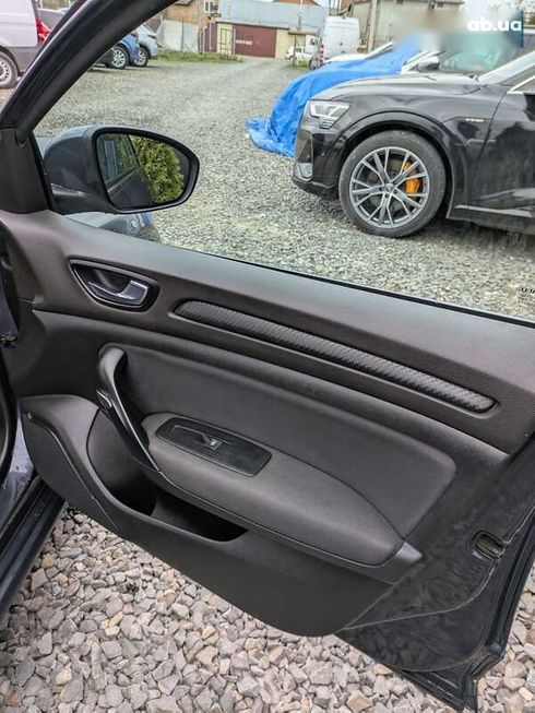 Renault Megane 2017 - фото 19