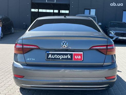 Volkswagen Jetta 2018 серый - фото 10
