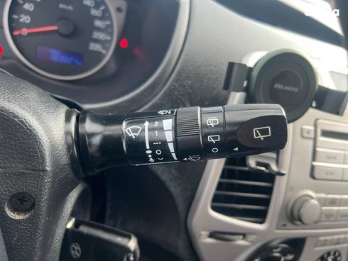 Hyundai i20 2011 серый - фото 22