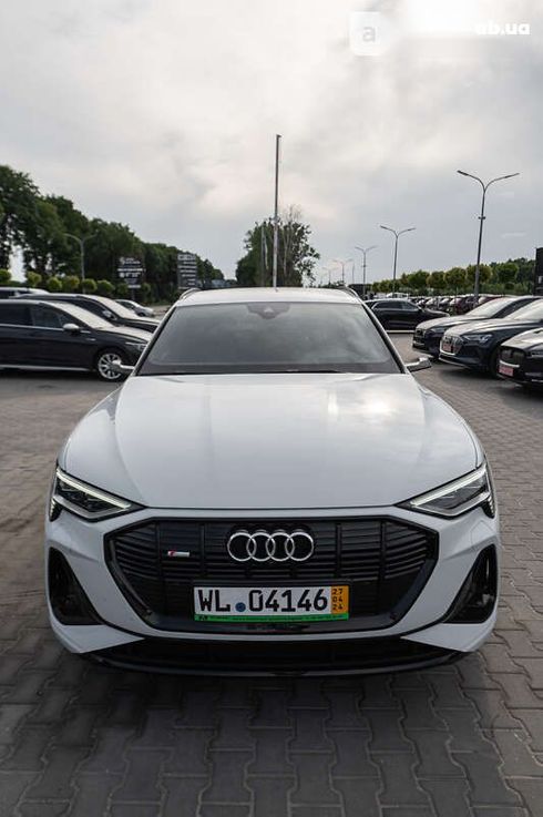 Audi E-Tron 2020 - фото 12