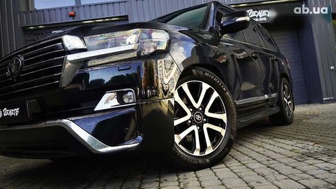 Toyota Land Cruiser 2017 - фото 11