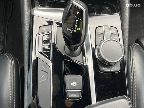 BMW 5 серия 2019 серый - фото 7