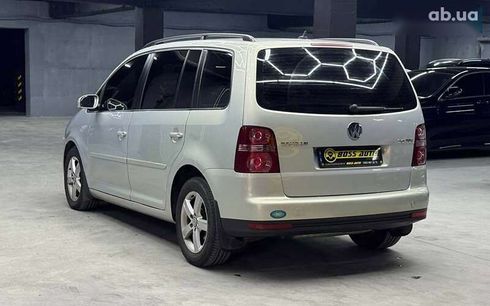 Volkswagen Touran 2008 - фото 4