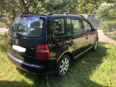 Volkswagen Touran 2004 черный - фото 3