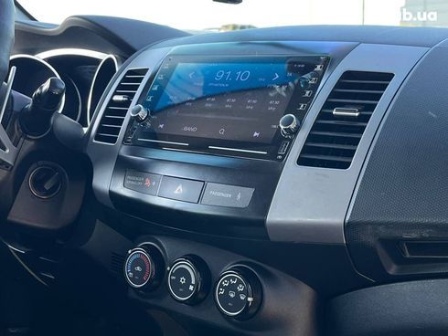 Mitsubishi Outlander 2010 коричневый - фото 7