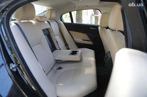 Jaguar XE 2016 - фото 9