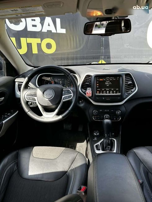 Jeep Cherokee 2017 - фото 18