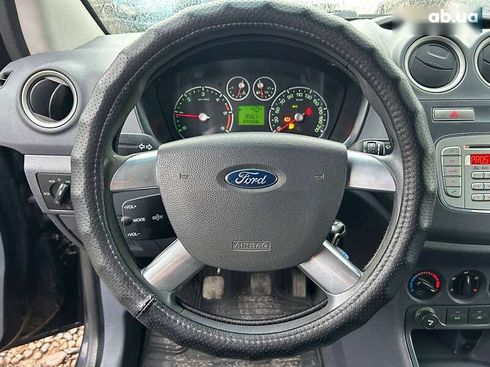 Ford Tourneo Connect 2011 - фото 17