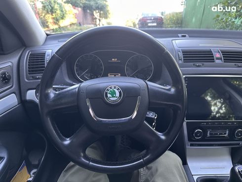 Skoda Octavia 2011 черный - фото 8