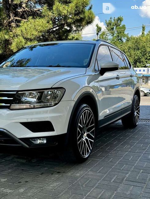 Volkswagen Tiguan 2017 - фото 7