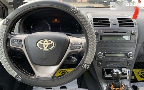 Toyota Avensis 2011 - фото 20