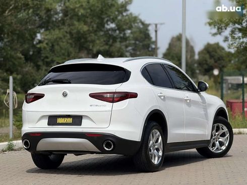 Alfa Romeo Stelvio 2020 - фото 19