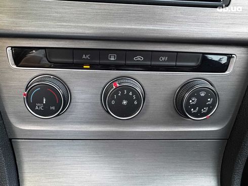 Volkswagen Golf 2015 серый - фото 18