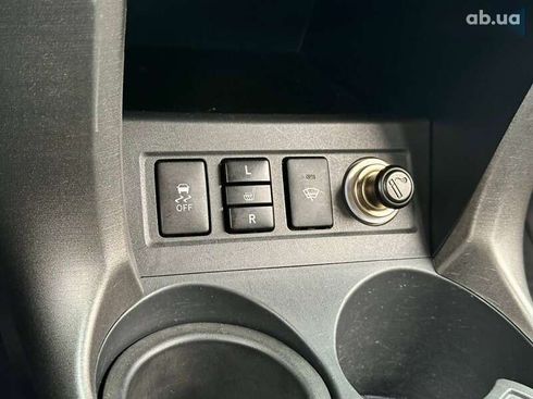 Toyota RAV4 2012 - фото 29