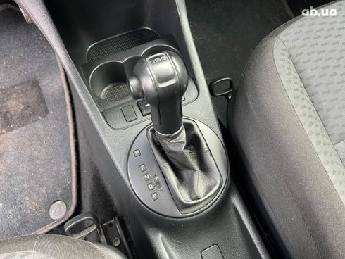 Skoda Fabia 2010 серый - фото 58