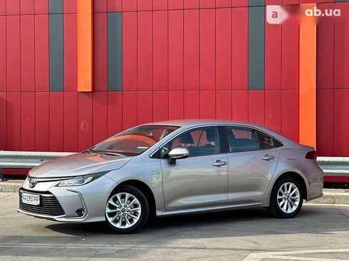 Toyota Corolla 2019 - фото 8