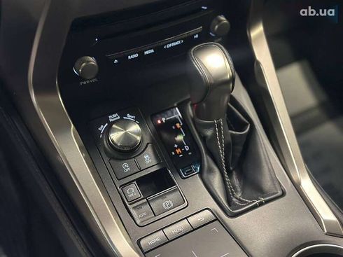Lexus NX 2019 - фото 16