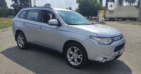 Mitsubishi Outlander 2013 - фото 3